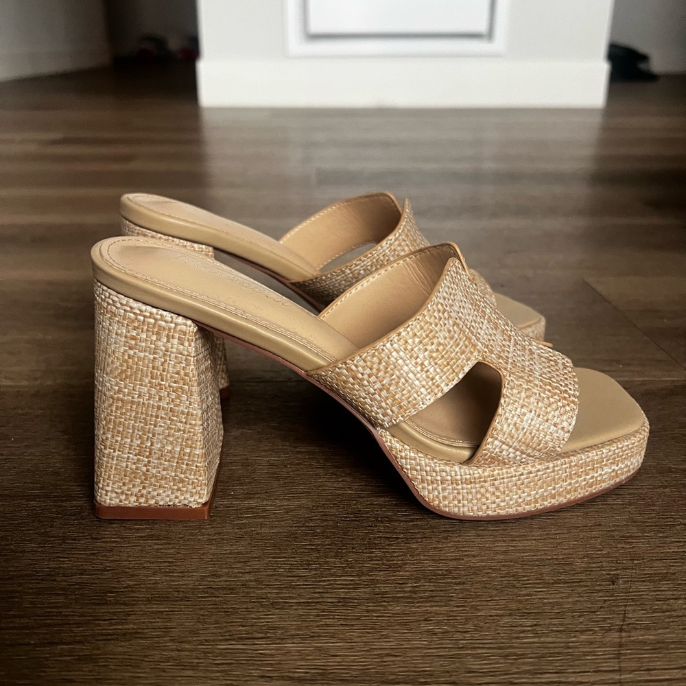 Elegant Tan Block Heel Sandals Brand New